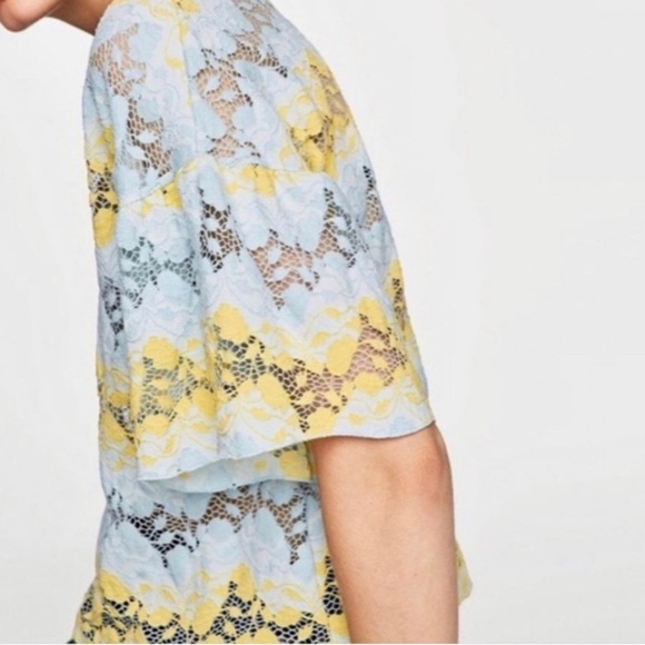 ⭐️ NWT ZARA Lace Top ⭐️ - Picture 3 of 6